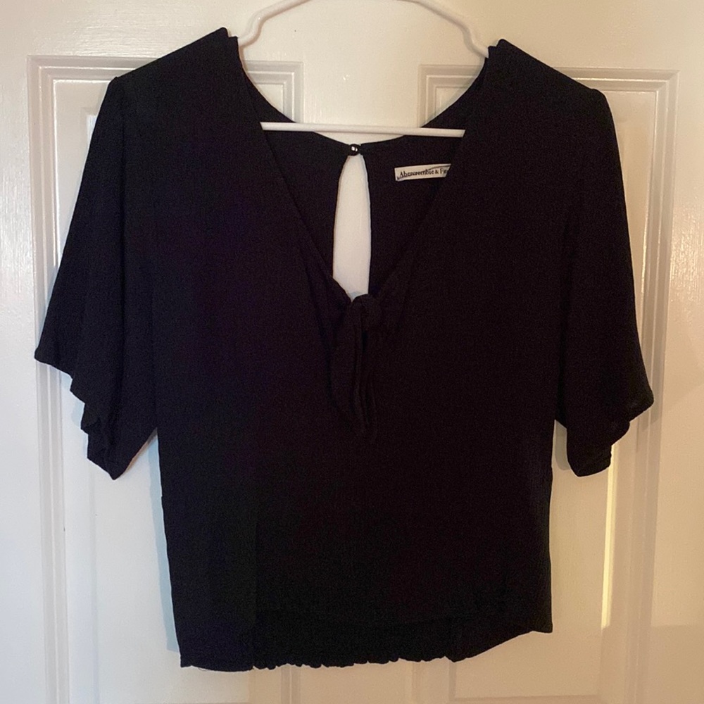 Abercrombie tie crop top.